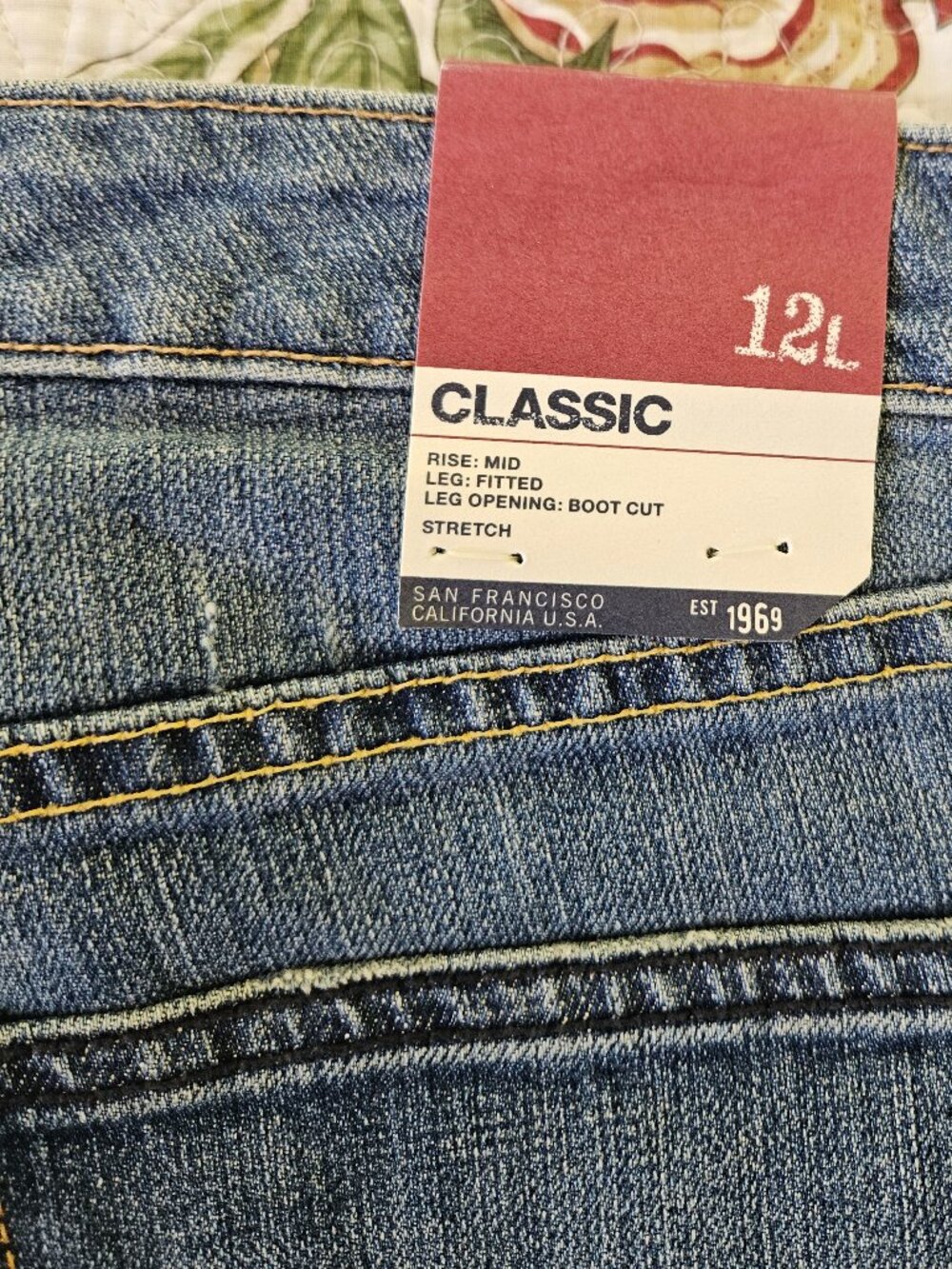 NWT GAP Jeans, Boot Cut, Midrise, Size 12L